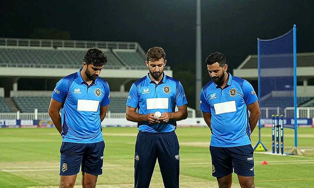 अफगानिस्तान बनाम ज़िम्बाब्वे: शारजाह की तीन रातें, नबी की गैरहाज़िरी और एक हाथ से लिखा वर्कलोड बहीखाता